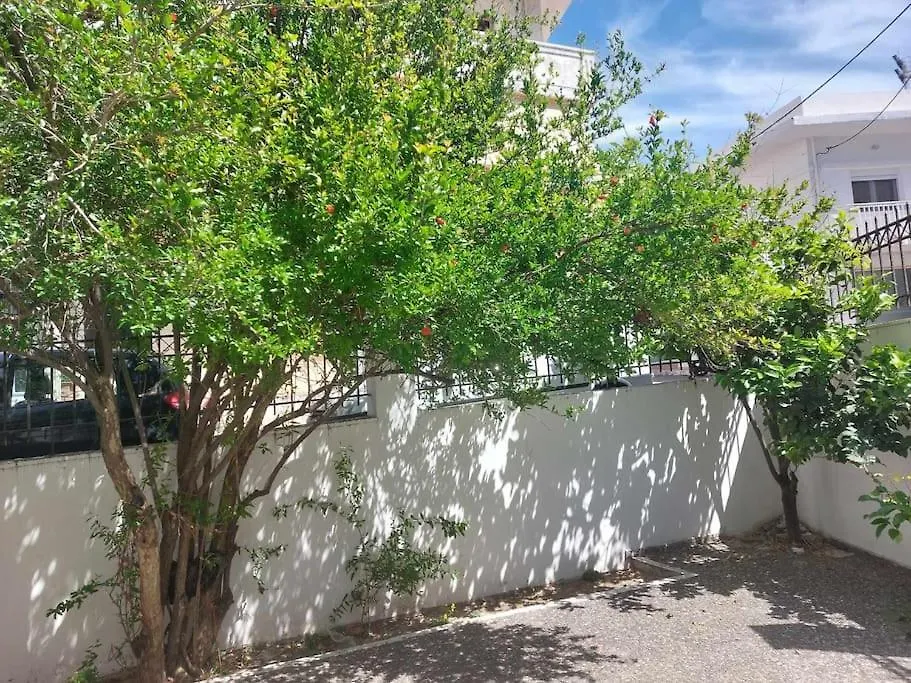 Daire Central Beach Αppartment Kandiye